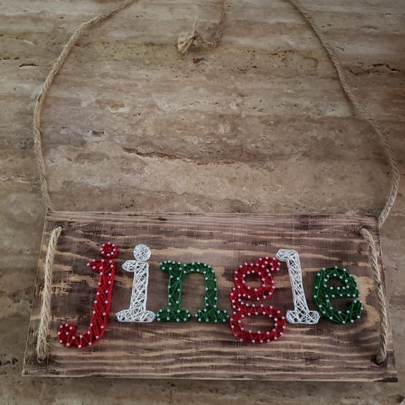 Christmas Jingle String Art, one of a kind - Picture 3 of 3